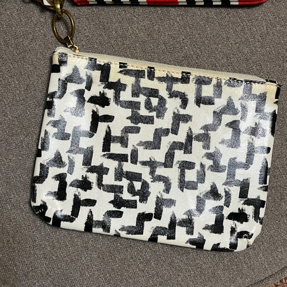 NWT Fossil 3 Cosmetic Red Stripe Triple Key Per Keyper Organizer Makeup Coated - Picture 3 of 10